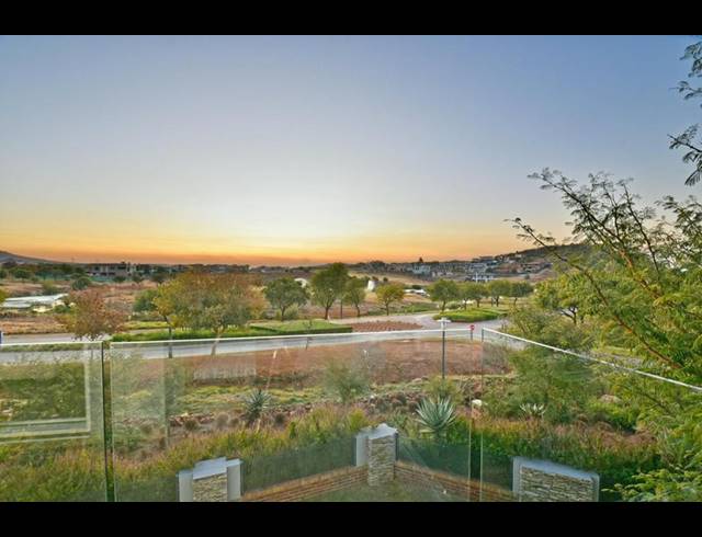 4 BEDROOM HOUSE FOR SALE IN EYE OF AFRICA